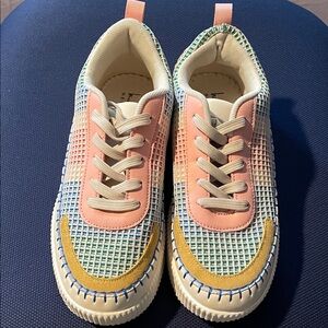 Nicole Miller Multicolor Women's Sneakers Size 9 Fit like an 8 1/2